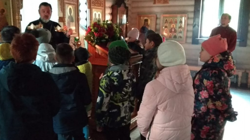 Внешкольное мероприятие в храме.