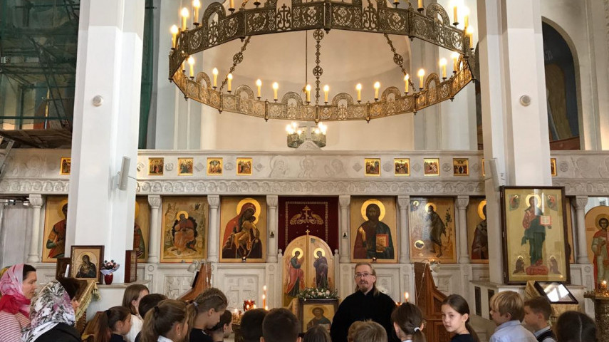 Экскурсия в храм для учеников, изучающих модуль "Основы светской этики"