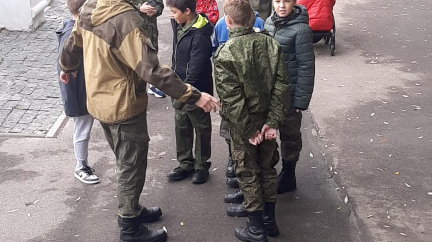 Кадеты школы №2097 посетили храм Покрова Пресвятой Богородицы в Братцевее