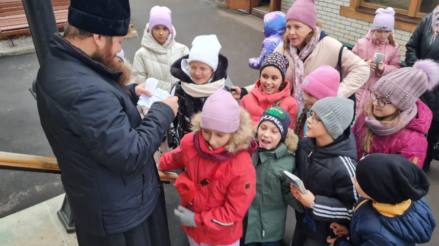 В гостях у батюшки.