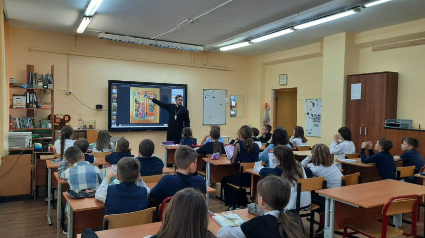 О чем рассказывает икона Введения во храм Пресвятой Богородицы