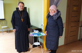  Рождественские подарки для проживающих в пансионате ветеранов